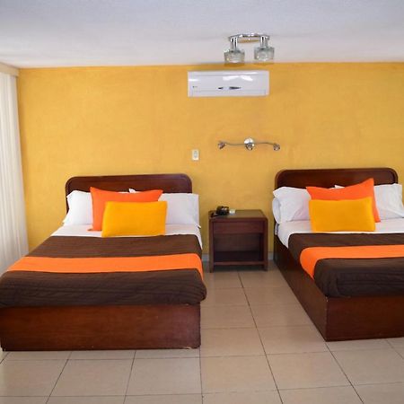 Hotel Santa Lucia Del Bosque サン・ルイス・ポトシ エクステリア 写真