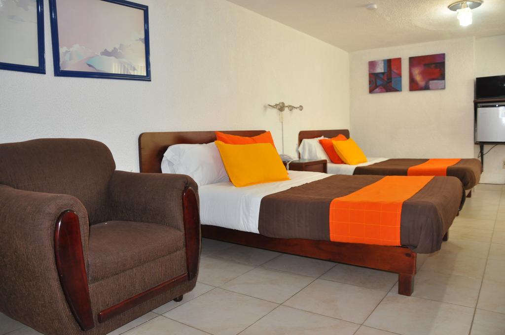 Hotel Santa Lucia Del Bosque サン・ルイス・ポトシ エクステリア 写真